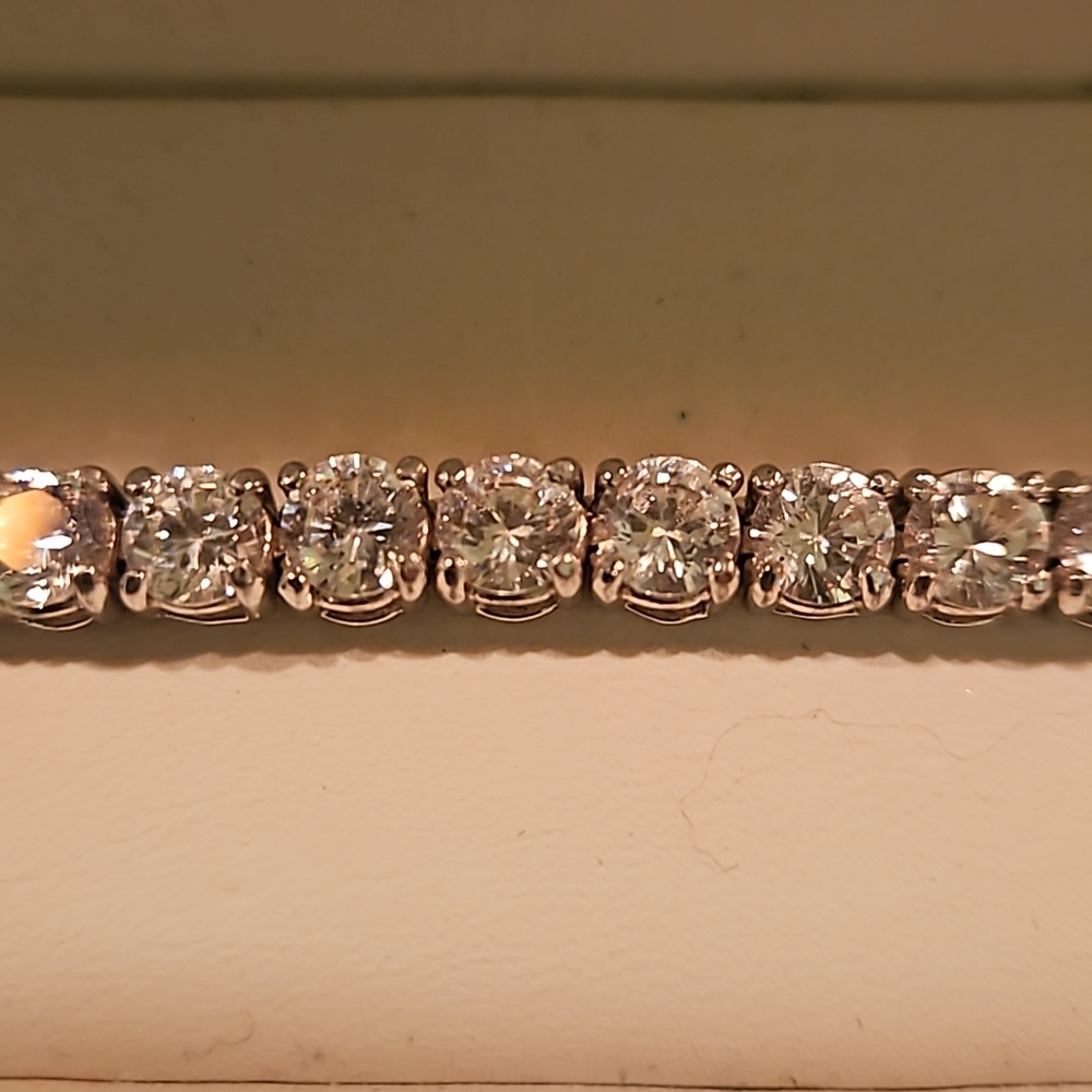 Cubic Zirconia Bracelet 7" - Picture 6 of 8